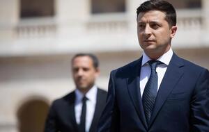 Главную роль в сериале сыграл нынешний президент Украины Владимир Зеленский