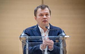Милованов: Я, кстати, не воспринимаю США как свою страну