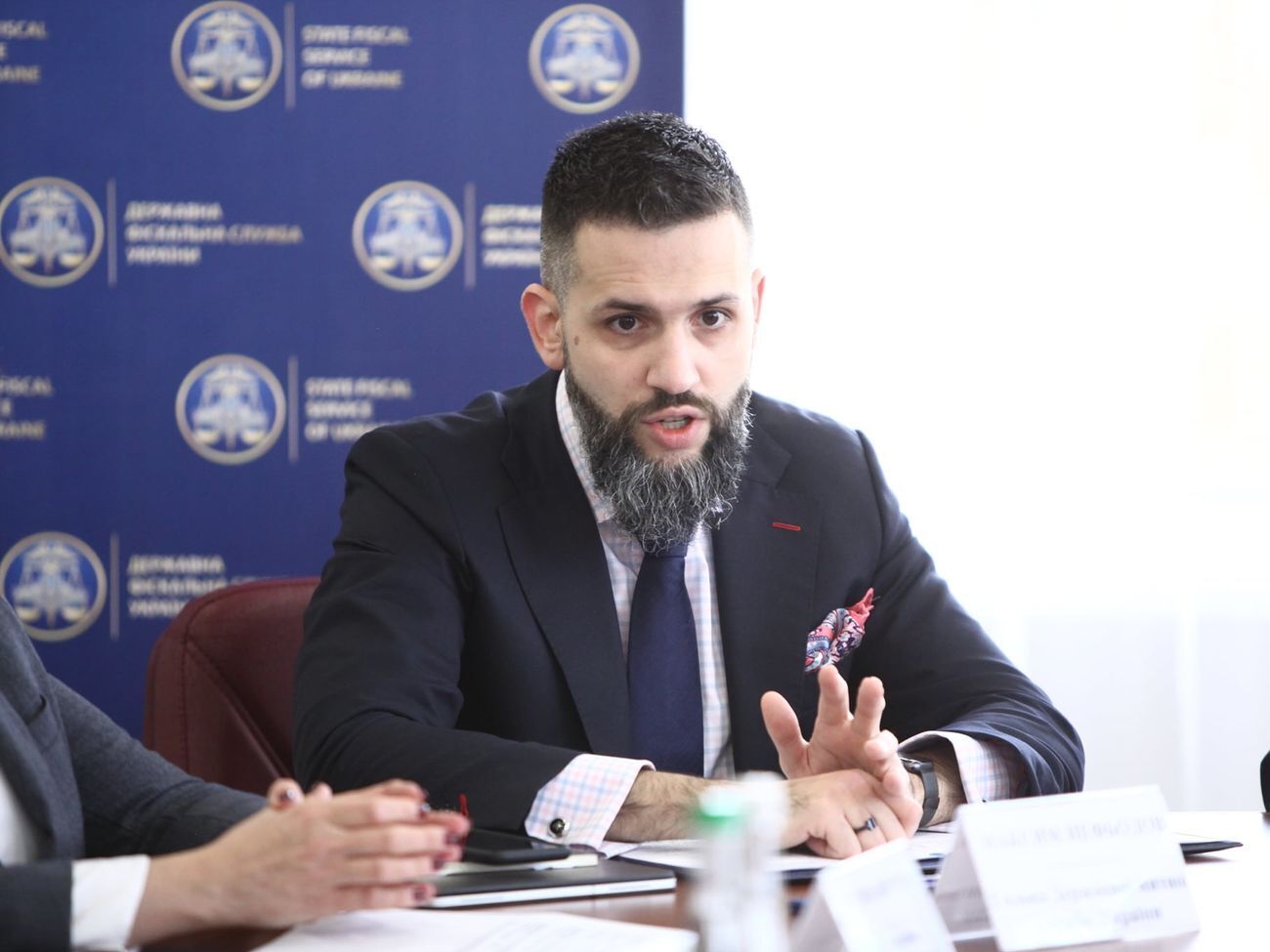 Нефьодов:&nbsp;Буковинская таможня первой зарегистрировала новое юридическое лицо