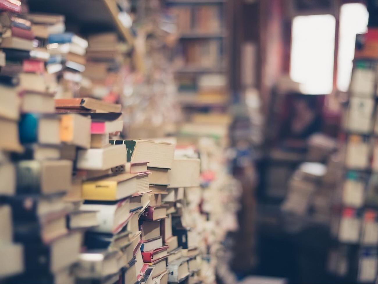 Милованов не читає книг