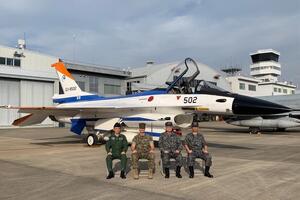F-16 – багатоцільовий винищувач