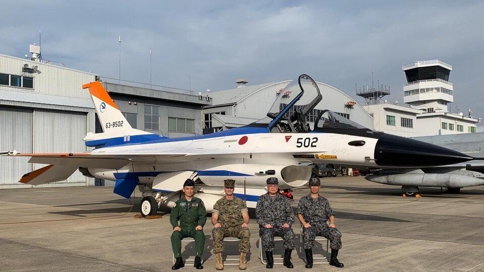 F-16 – багатоцільовий винищувач