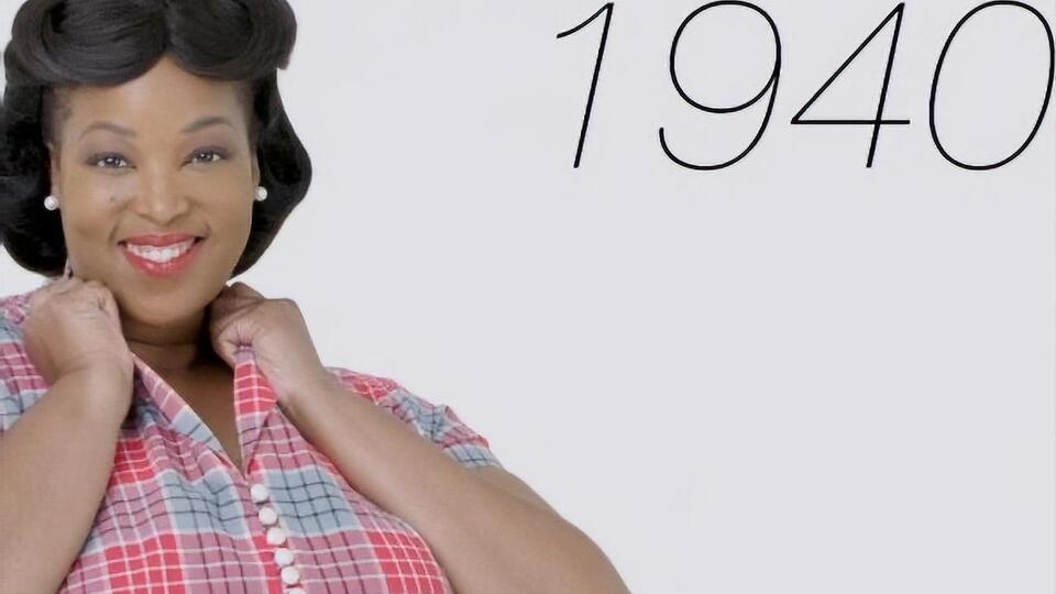 Моделі plus-size показали різні фасони одягу