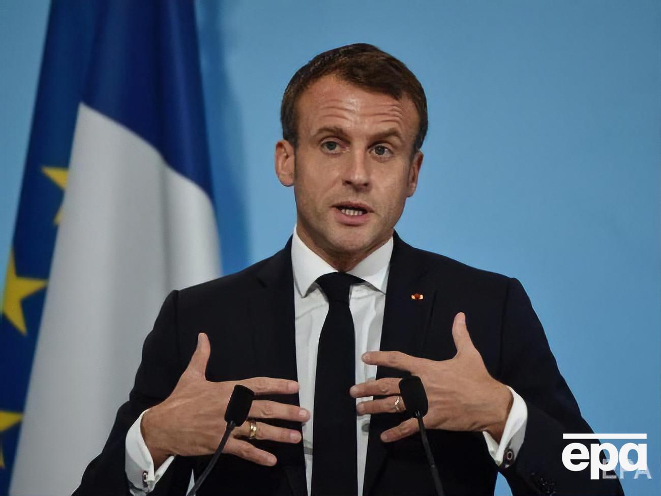 Макрон вважає, що Європа має почати думати про нарощування оборонних можливостей