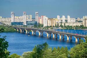 Міст Патона відкрили в 1954 році