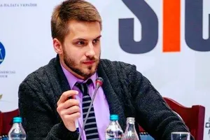 В январе Ткаченко говорил, что "1+1" должен стать прибыльным через несколько лет. Замечательно выглядит его инициатива с санкциями против убыточных СМИ