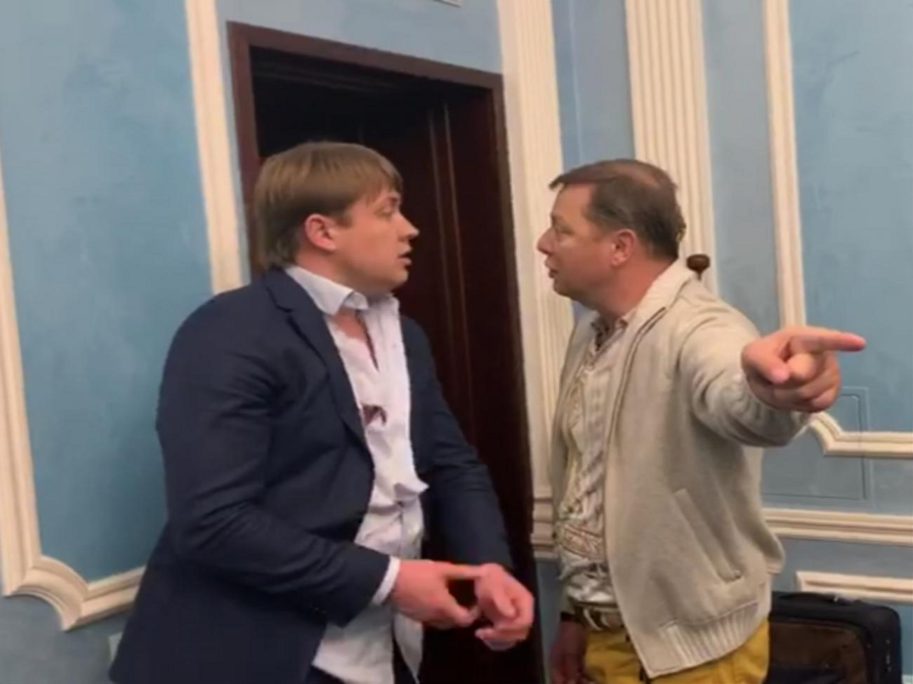 Ляшко и Герус устроили потасовку в зале официальных делегаций аэропорта Борисполь