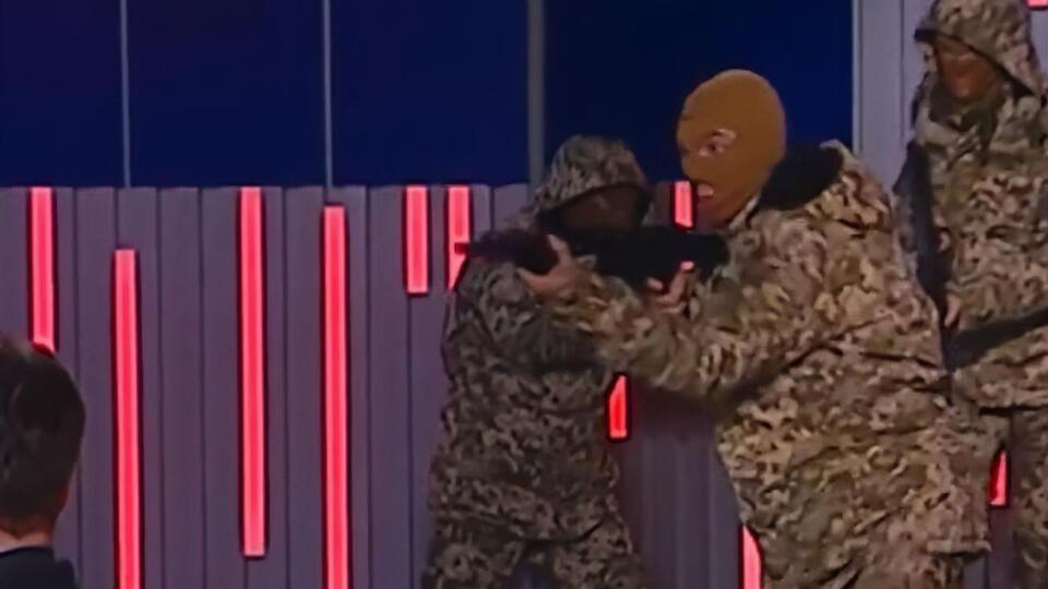 "Спецпризначенці" були "озброєні"