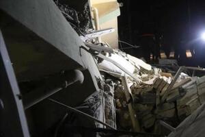 За попередніми даними, зруйновано три невеликі селища