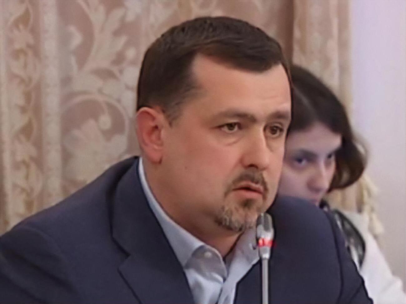 Семочко подав позов у суд про поновлення на посаді