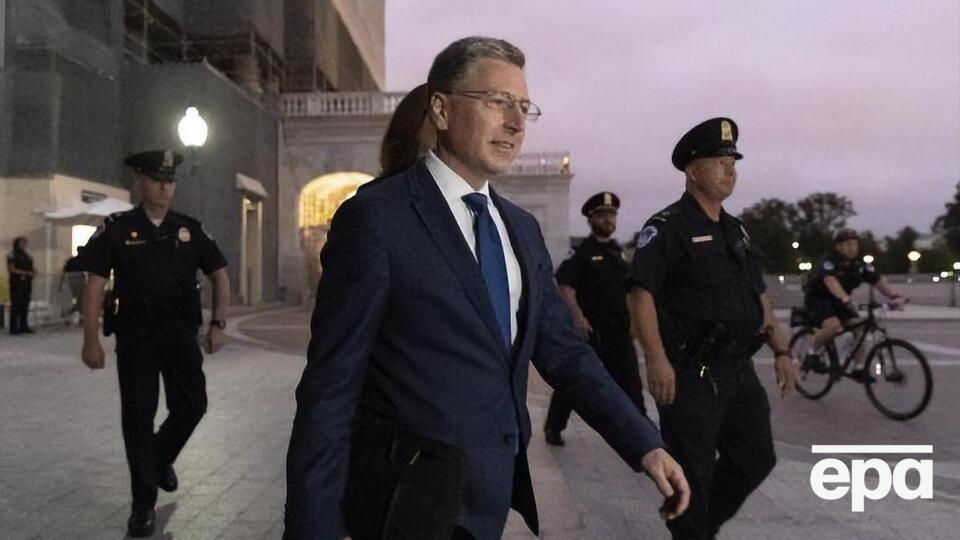 Волкер подав у відставку наступного дня після публікації скарги співробітника американської розвідки на телефонну розмову Трампа із Зеленським
