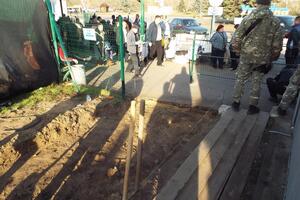 5 октября в Станице Луганской открыли временный переход