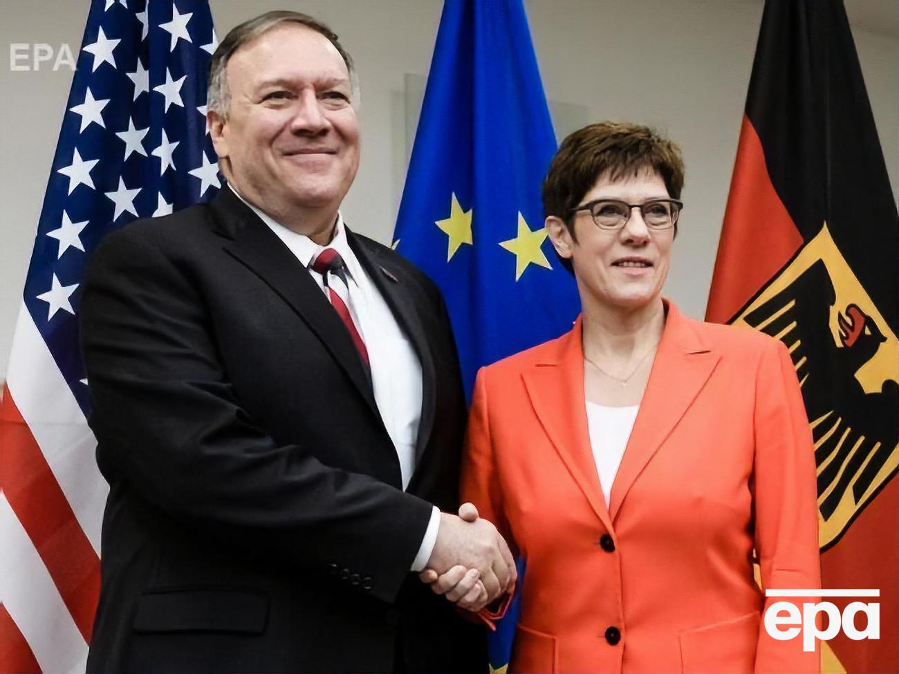 Помпео зустрівся із Крамп-Карренбауер