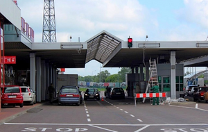 Мазура затримали в пункті пропуску Дорогуськ