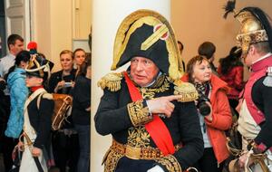 Соколов специализируется на военной истории Франции