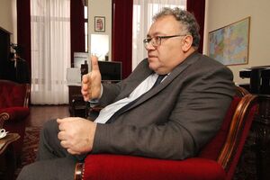 Ийдярто сообщил, что учит украинский язык