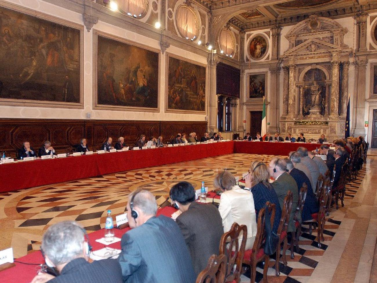 Запрос в Венецианскую комиссию направил мониторинговый комитет ПАСЕ