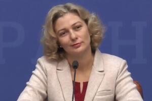 Монахова: Нужно людей мотивировать переходить на украинский язык