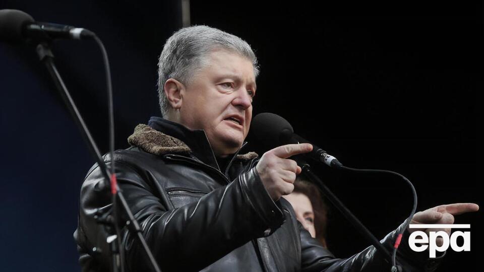 Порошенко: Короткого шляху до миру, на жаль, не існує, бо мир не входить у плани агресора