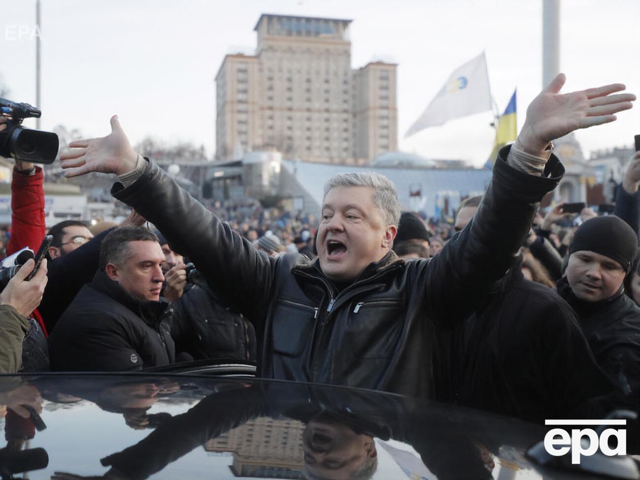 ДБР розслідує понад 10 проваджень, у яких фігурує Порошенко (на фото), говорив директор бюро