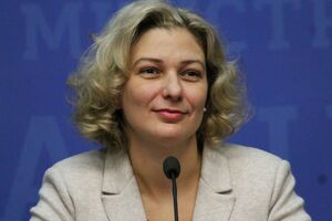 Монахова: Закон есть. Он действующий. Мы должны его выполнять