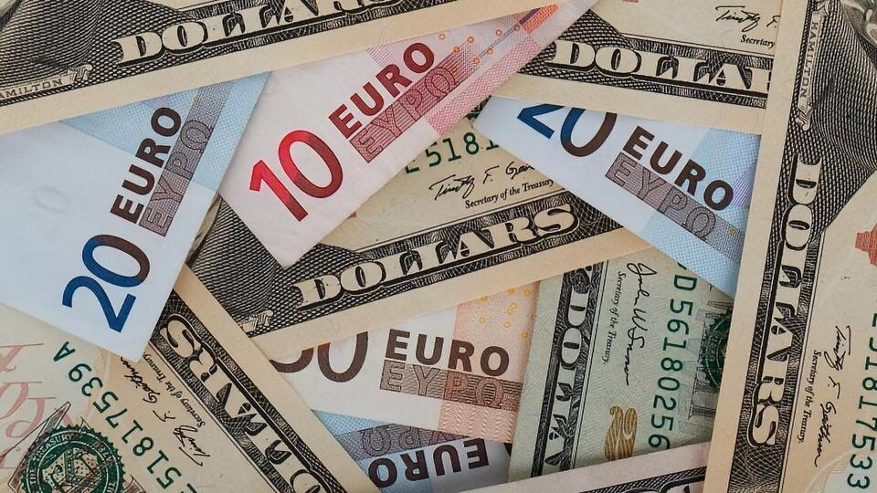 НБУ установил курс валют на 11 декабря