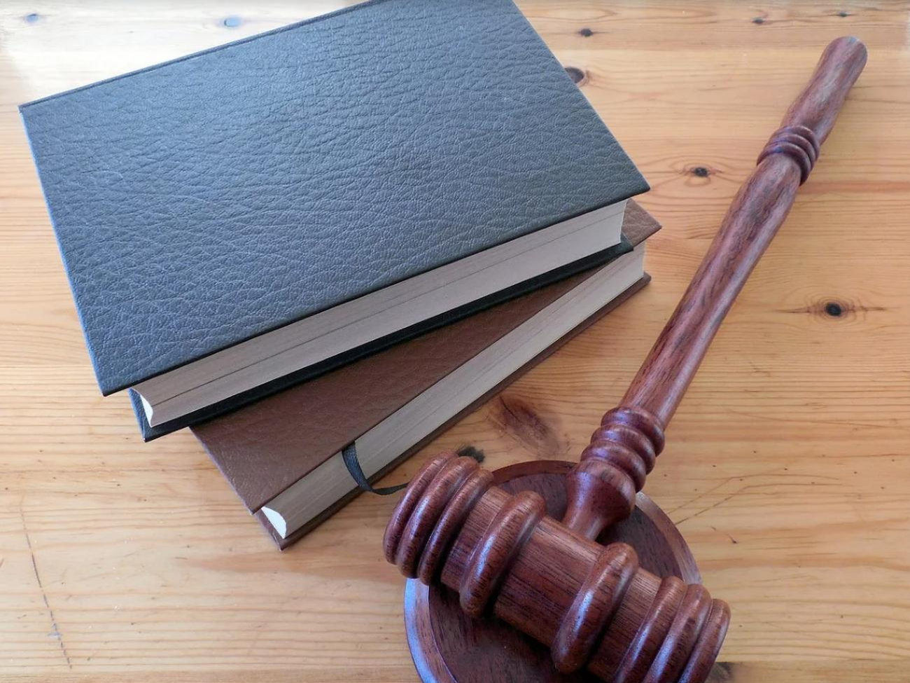 "Українська правда" повідомляє, що з доступу вилучили рішення, які ухвалив Печерський райсуд Києва в період із 6-го до 21 листопада