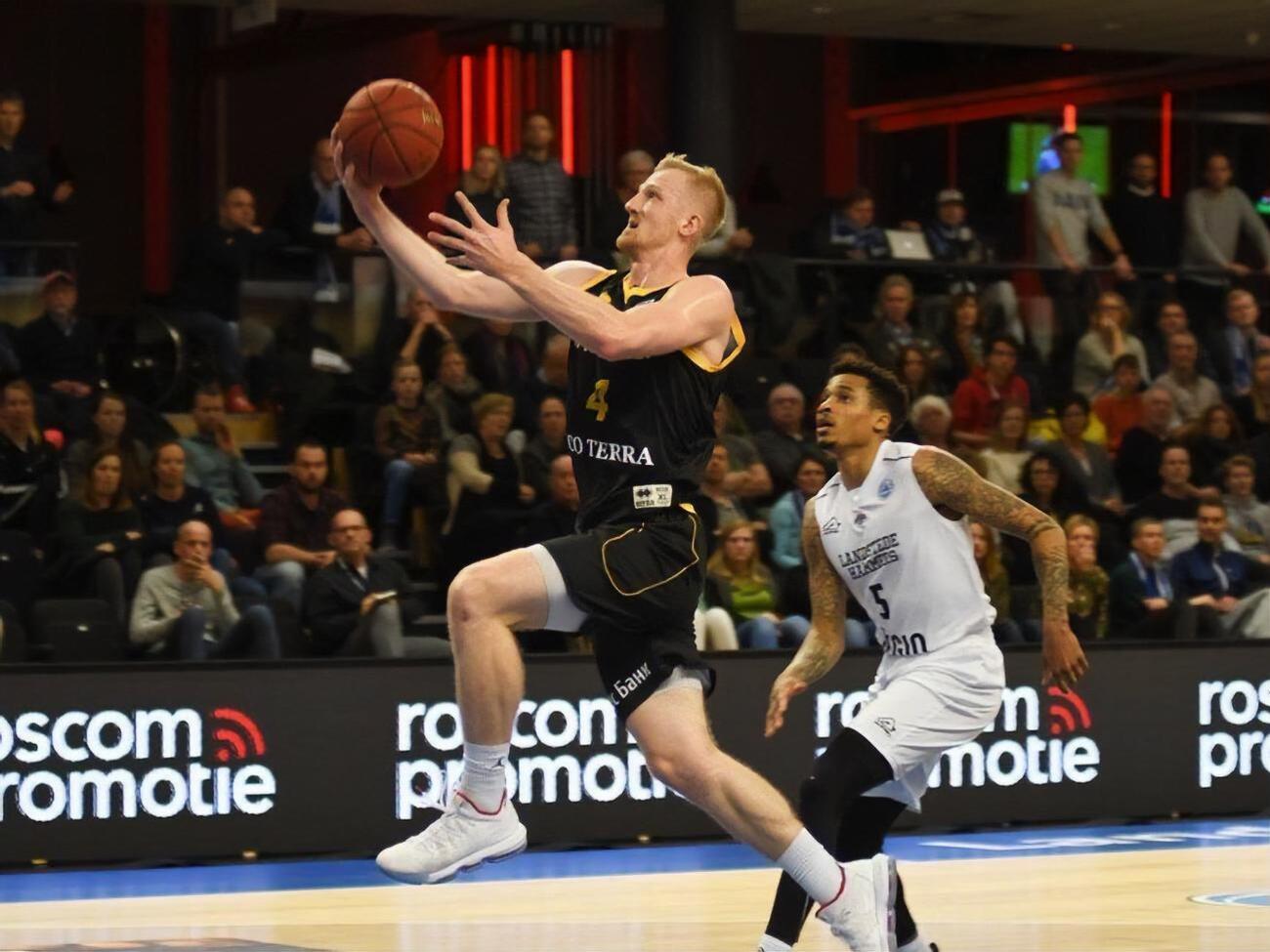 "Киев-Баскет" обыграл "Зволле" с разницей в девять очков