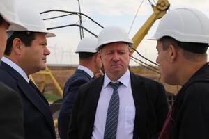 Недашковский (в центре) был уволен 27 ноября