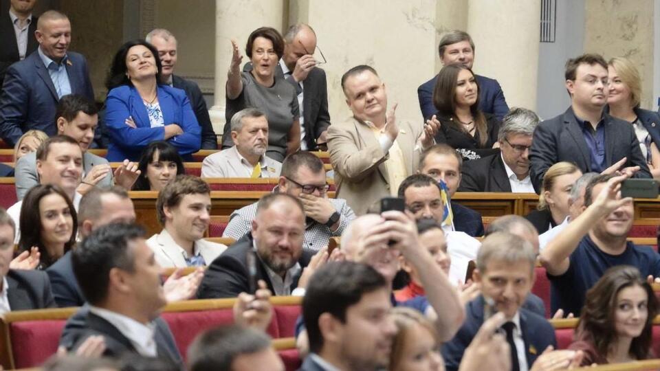 Рада 12 декабря приняла в целом законопроект №0885