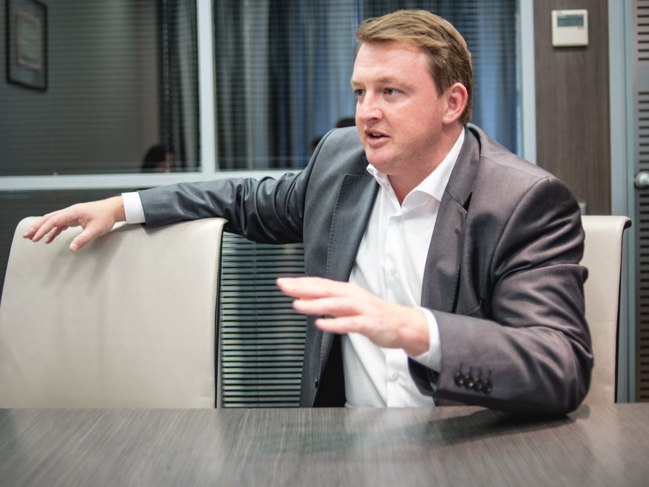 Показывая "Слугу народа" в РФ, Кремль хотел рассказывать украинцам, как Зеленский зарабатывает у врагов. Но не срослось