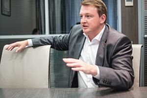 Показывая "Слугу народа" в РФ, Кремль хотел рассказывать украинцам, как Зеленский зарабатывает у врагов. Но не срослось