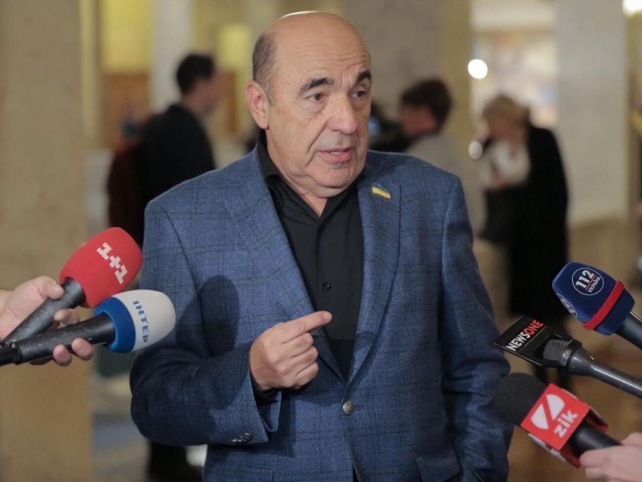 Вадим Рабинович:&nbsp;Дорогие дети, никто вам не хочет отдавать больницу с новейшим оборудованием. Она им, "слугам дьявола", нужна!