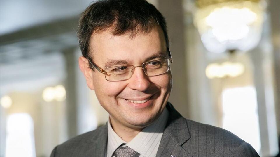 Гетманцев: Коррупцией и ложью были пронизаны не только власть, но и общество. Я говорю о больших бизнесах, которые прячутся под единым налогом. Они – тоже коррупционеры. Это и есть "епоха брехні", с которой давно пора кончать