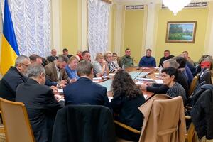 Учасники звернулися до Верховної Ради із пропозицією створити тимчасову слідчу комісію для розслідування подій Іловайська та Дебальцевого