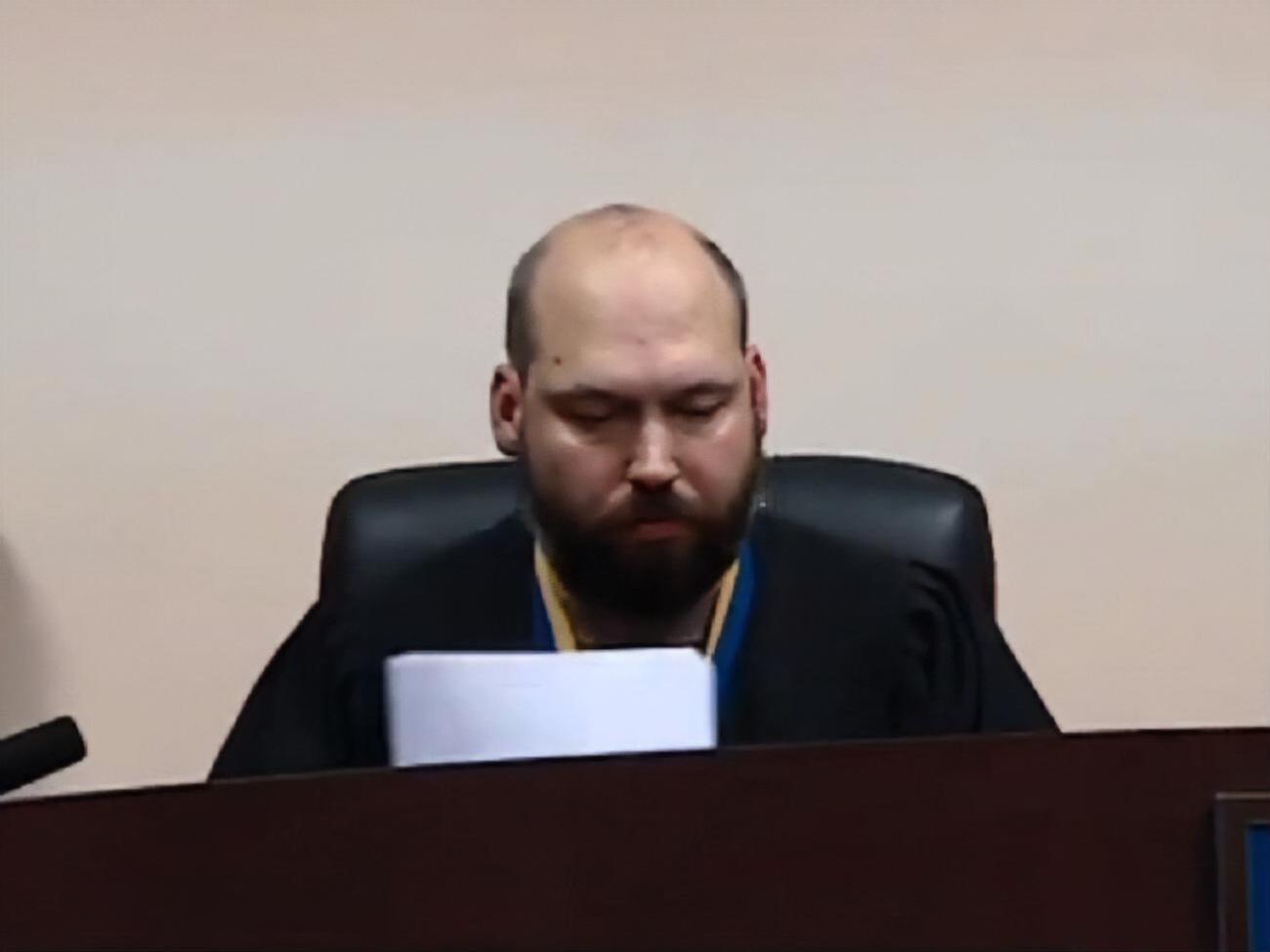 Вовк повідомив, що заяву про відвід розгляне інший суддя