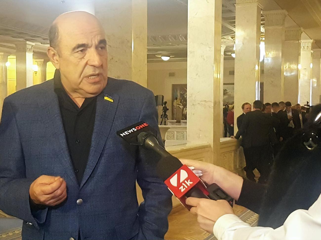 Вадим Рабінович: Кодло, яке не вміє навіть проводити засідання, терміново о 8.00 зібралося для того, щоб продати землю й утекти з нашими грошима?