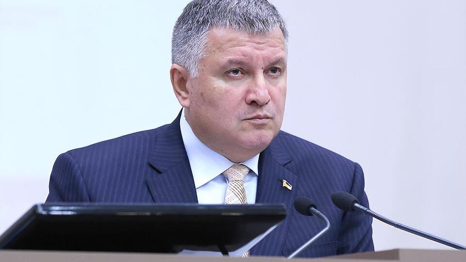 Аваков: Мне все время страшно и больно, когда говорят "батальон "Шахтерск" – подонки"