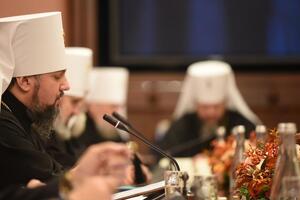 Епифаний призвал Филарета к примирению