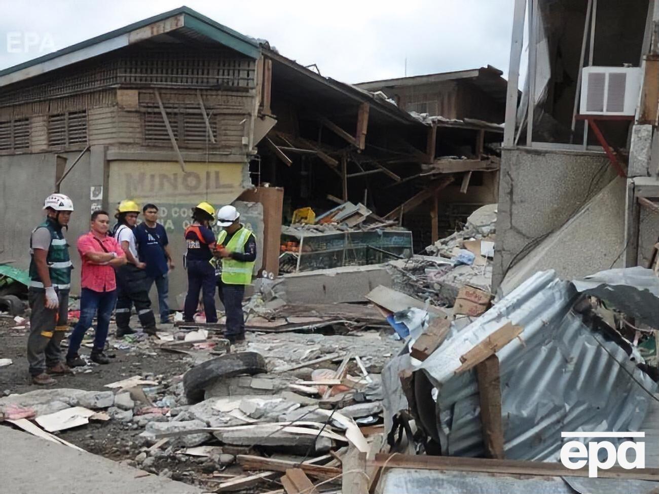 Сколько именно людей оказалось под завалами после землетрясения на Филиппинах, пока неизвестно