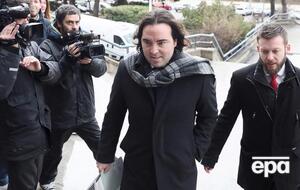 Преса (у центрі) вважає "Райо Вальєкано" жертвою