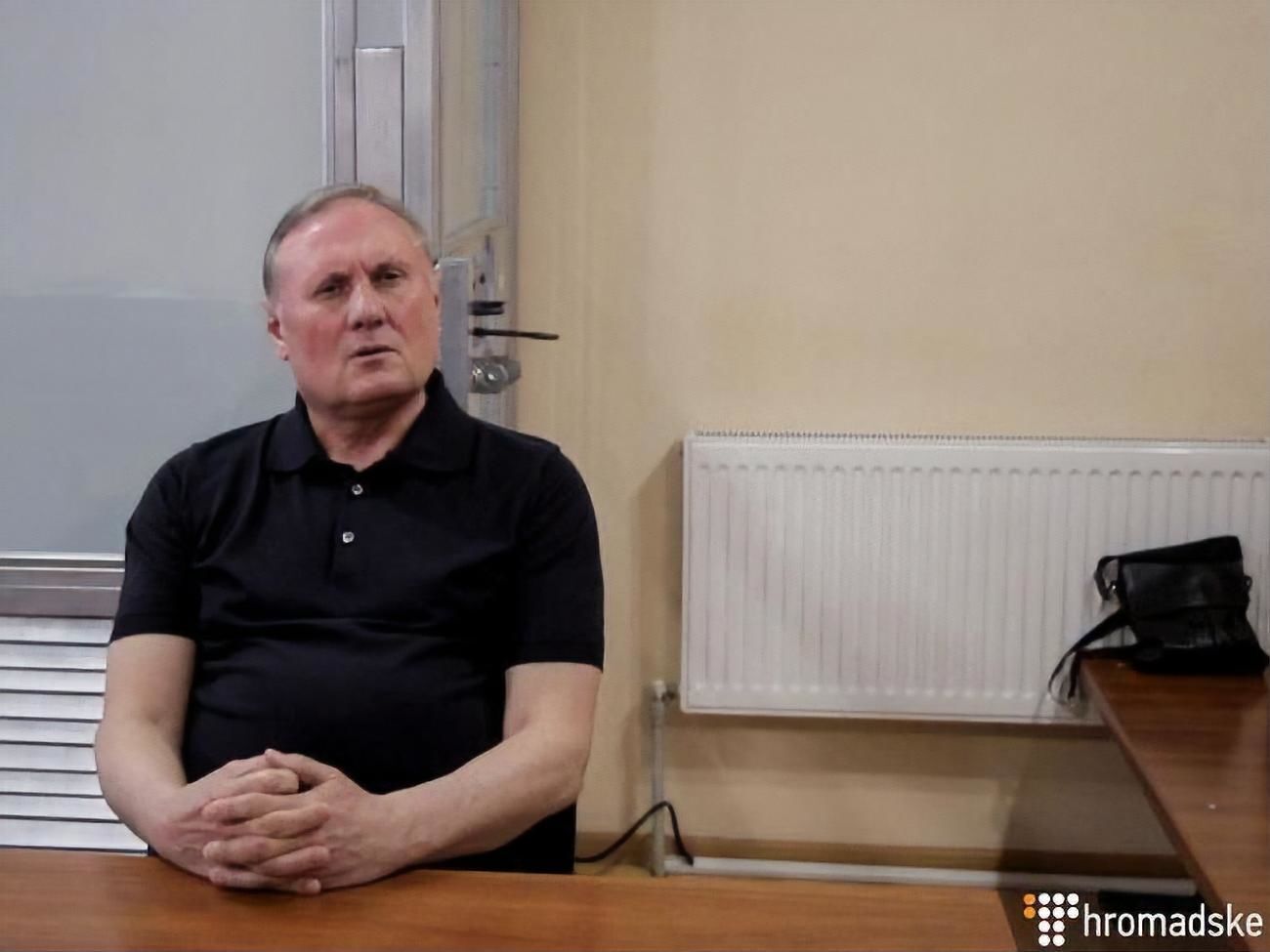 Суд задовольнив клопотання адвокатів Єфремова (на фото), Стояна і Гордієнка, пославшись на зміни в законодавстві, які ухвалили у 2014 році