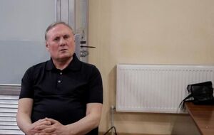 Суд задовольнив клопотання адвокатів Єфремова (на фото), Стояна і Гордієнка, пославшись на зміни в законодавстві, які ухвалили у 2014 році