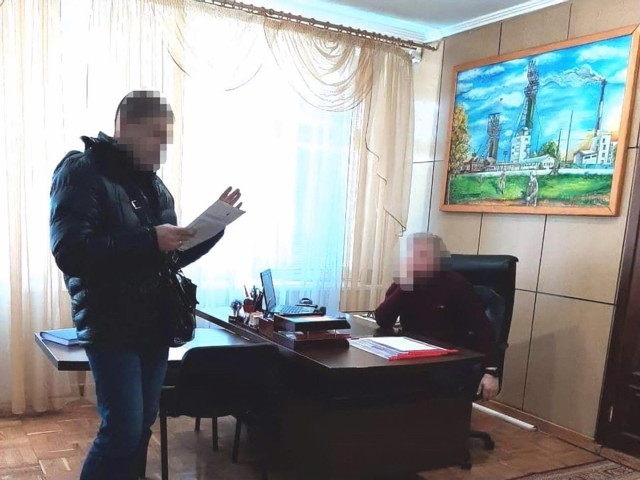 Правоохоронці відкрили кримінальне провадження за статтею "привласнення, розтрата майна або заволодіння ним шляхом зловживання службовим становищем" Кримінального кодексу України