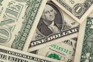 НБУ установил курс валют на 17 декабря