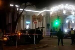 Вечером 1 декабря на пересечении улиц Льва Толстого и Тарасовской в Киеве злоумышленник стрелял по автомобилю Range Rover