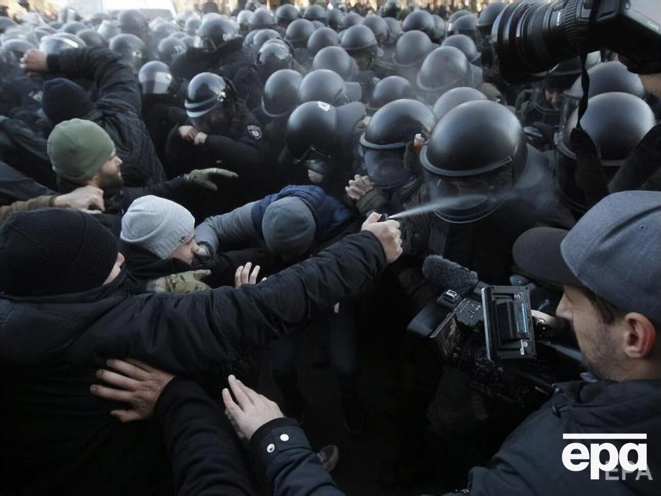 Сутички сталися під час акції проти продажу землі сільськогосподарського призначення