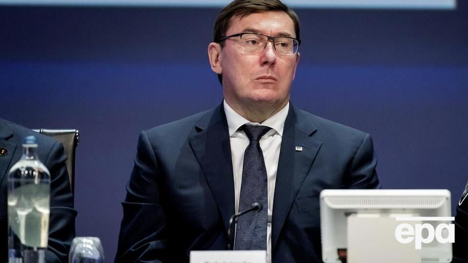 За даними журналу, Луценко "відступив" від кампанії, яку вів Джуліані, коли дізнався, що вона може зашкодити Україні