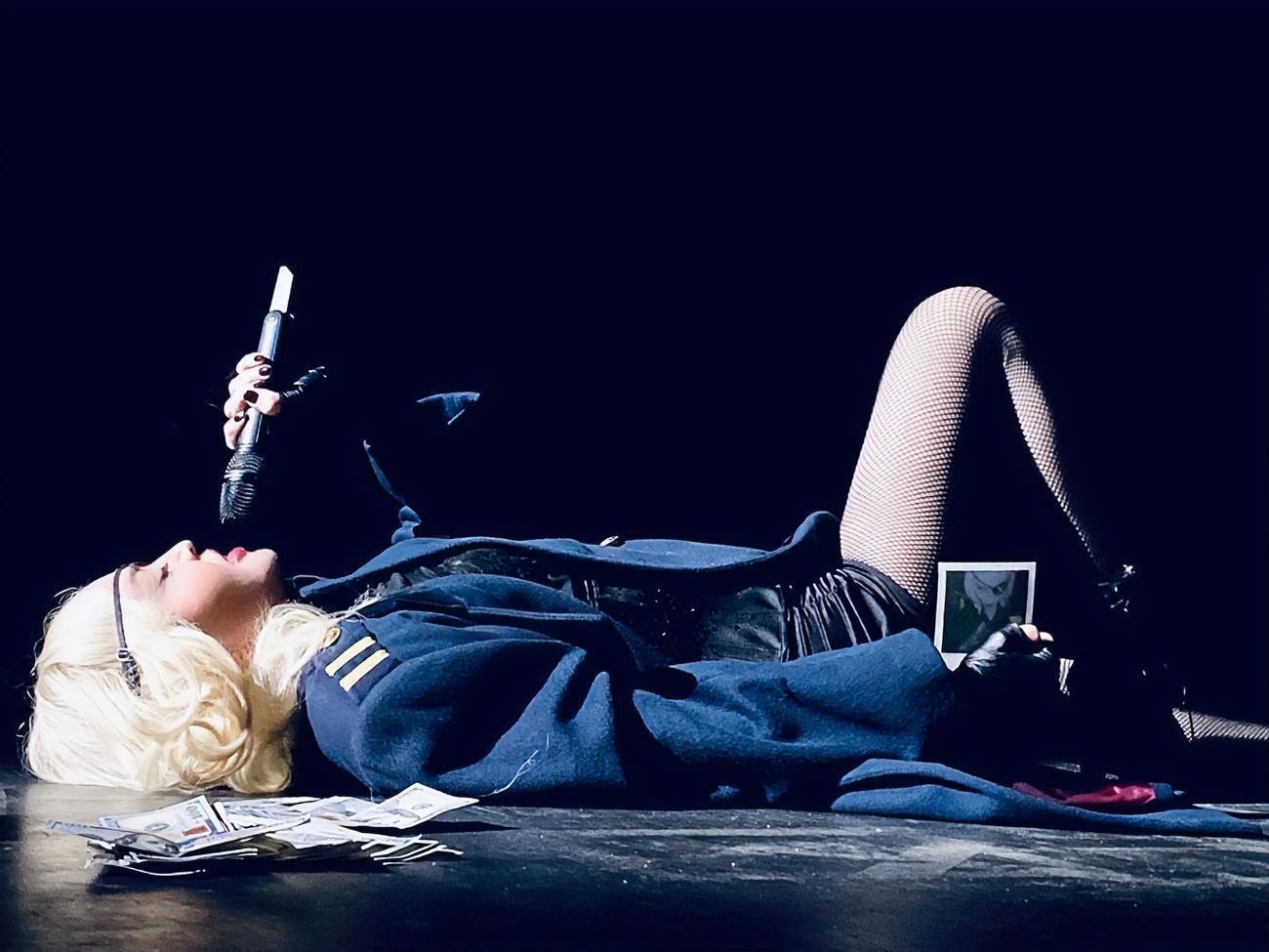 Мадонна продемонструвала гнучкість тіла під час свого шоу Madame X