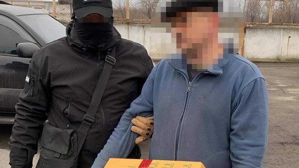 Українець намагався продати іноземцю комплектовання для винищувача